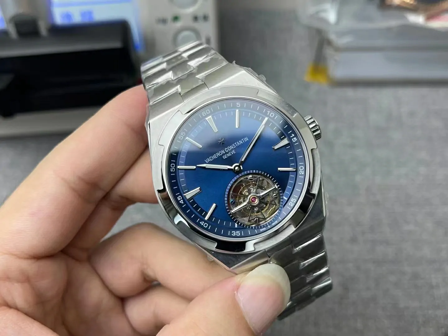 BBR縱橫四海Overseas Tourbillon 6000V BBRF Blue Dial