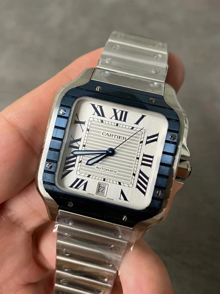 GF桑托斯Santos De Cartier 40mm White Dial Blue Bezel