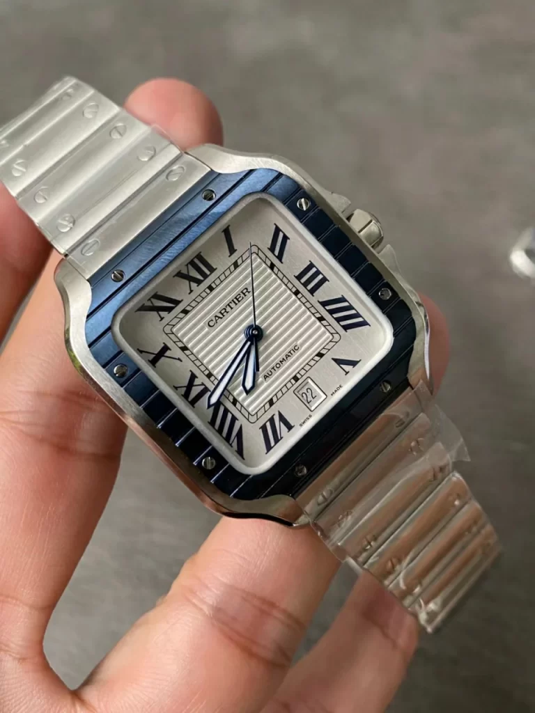 GF桑托斯Santos De Cartier 40mm White Dial Blue Bezel