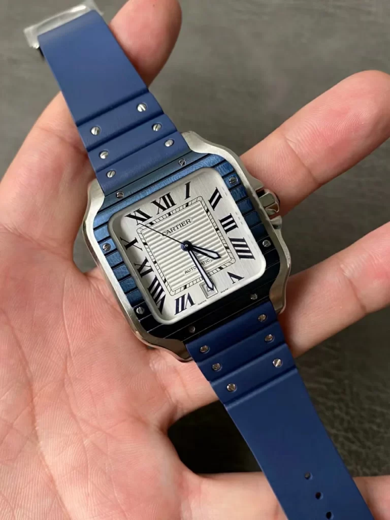 GF桑托斯Santos De Cartier 40mm White Dial Blue Bezel Rubber Strap