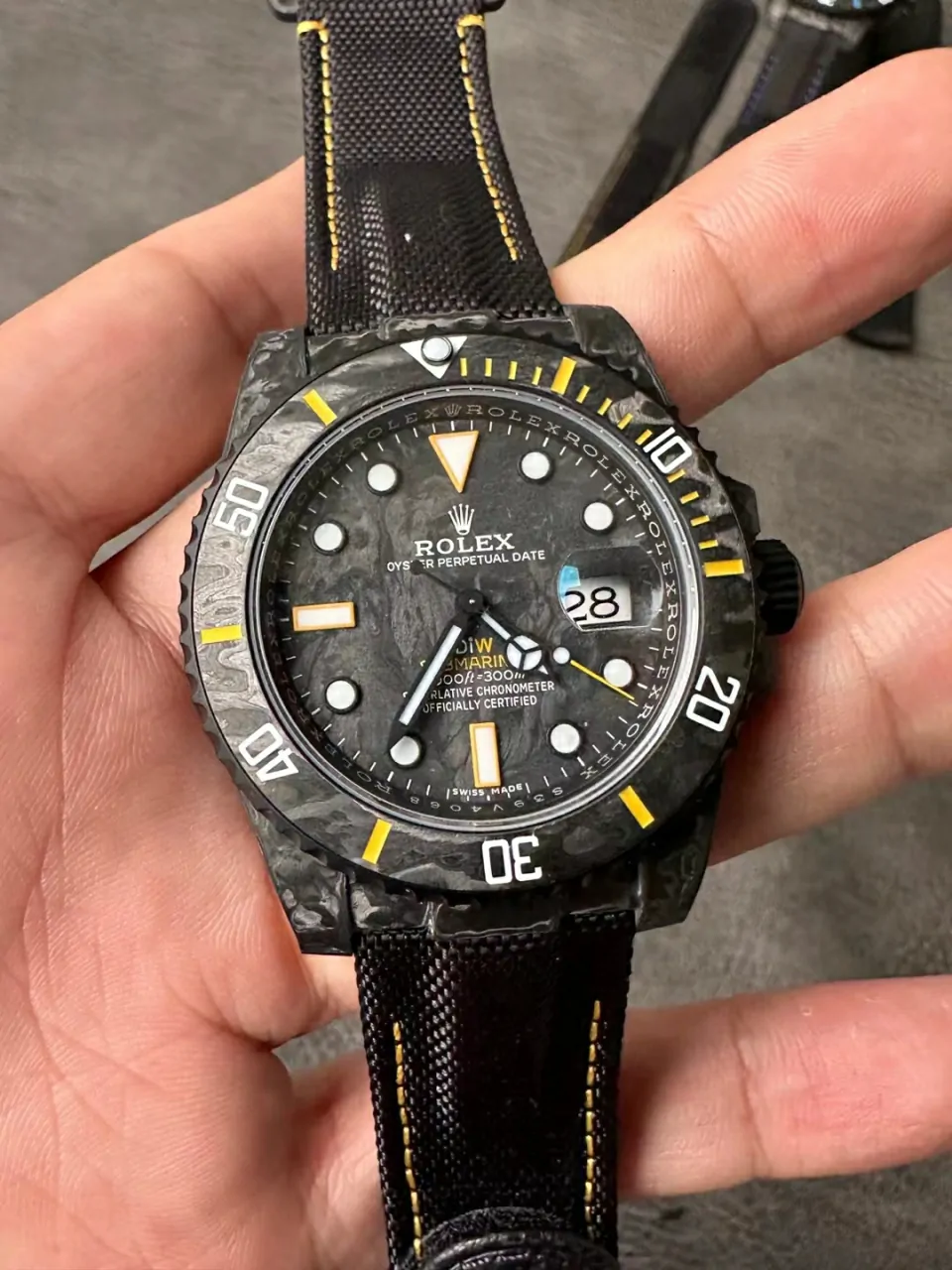 VS碳纤维Submariner DIW Carbon Yellow Element