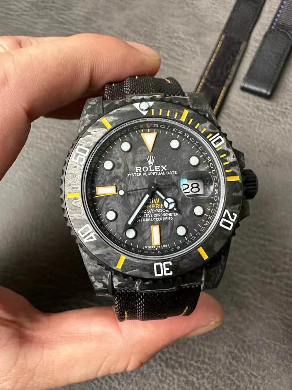 VS碳纤维Submariner DIW Carbon Yellow Element