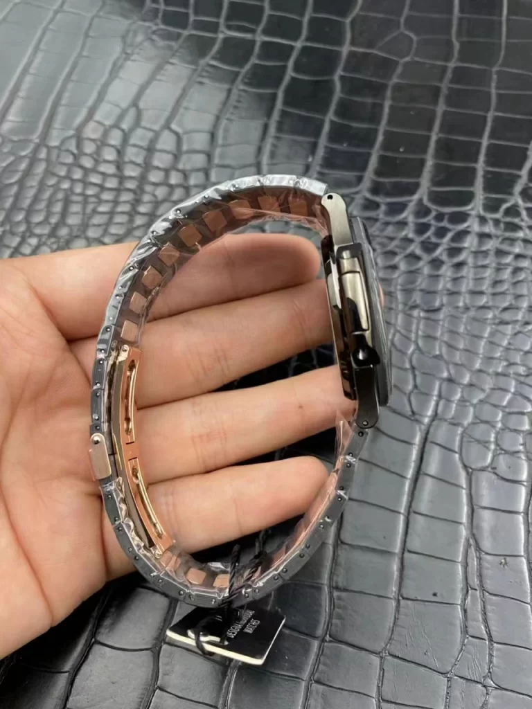 DIWF鹦鹉螺碳纤维Nautilus 5711 DIW Carbon   Carbon/RG Bracelet