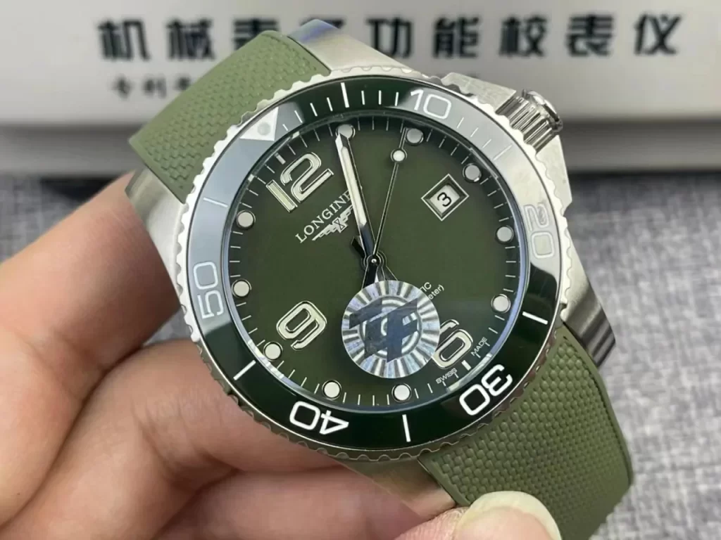 ZF浪琴康卡斯Conquest Black Ceramic Bezel Green Dial Rubber Strap