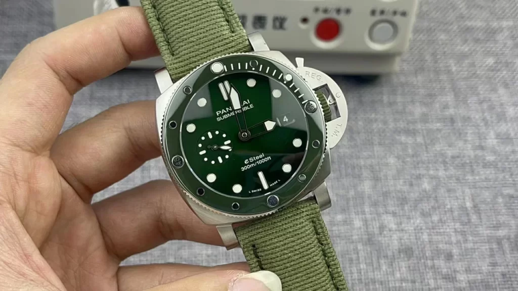 VSF/SBF沛纳海潜行44mm PAM1287 Green Dial Green Nylon Strap P900