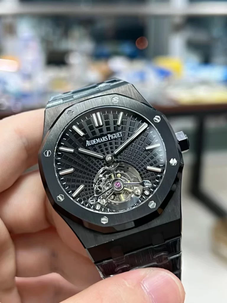 R8F爱彼陀飞轮黑武士Royal Oak PVD Tourbillon  Black Sunburst Tapisserie Dial