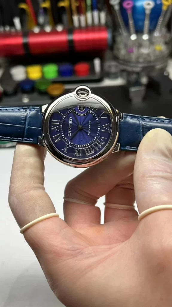 AF蓝气球Ballon Bleu 42mm SS Blue Dial Crocodile Strap