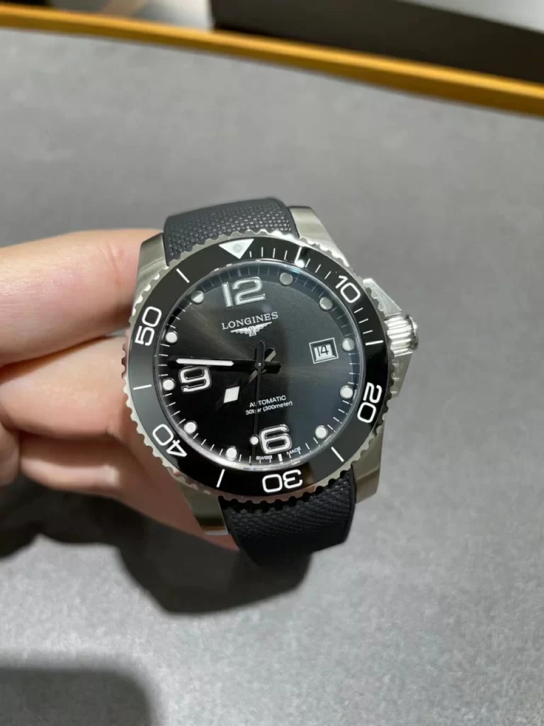 ZF浪琴康卡斯Conquest Black Ceramic Bezel  Black Dial Rubber Strap A2824