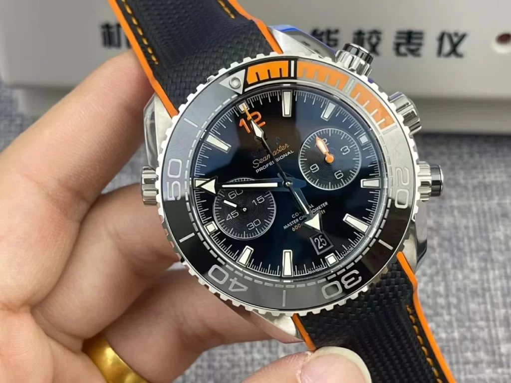 OMF欧米茄四分之一橙计时Planet Ocean Master Chronometer Black/Orange Bezel SS Bracelet