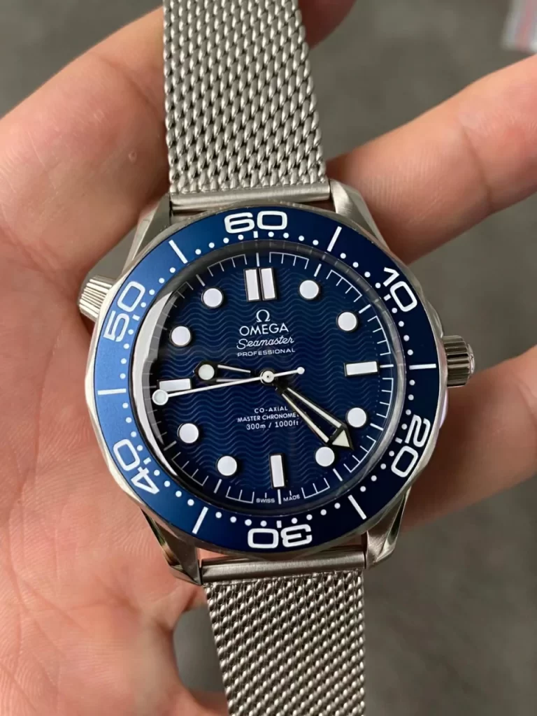 VSF欧米茄海马Seamaster 210.30.42.20.03.002 James Bond 60th Anniversary