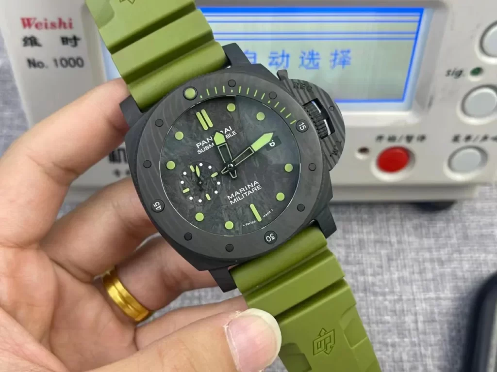 VSF沛纳海碳纤维PAM961 Carbotech Carbon Dial  Green Rubber Strap