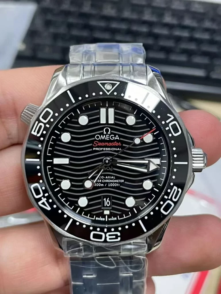 VS海馬Seamaster Diver 300M Black Ceramic Black Dial Upgrade Version