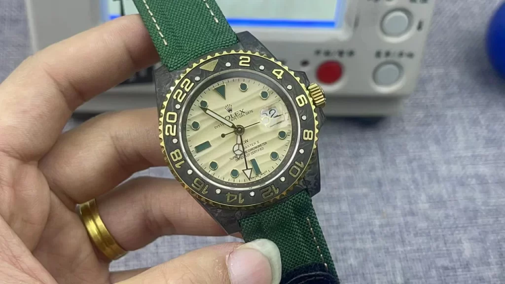 DIWF炭纤维限量GMT Carbon Yellow Dial Green Nylon Strap