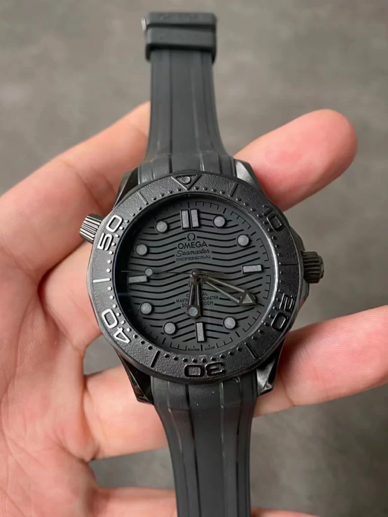 VSF海马300黑武士Seamaster 300m 43.5mm Black Ceramic Black Dial Rubber Strap