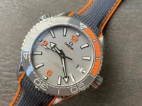 VSF灰海马四分之一橙Seamaster Planet Ocean 43.5mm Black/Orange Bezel Gray Dial