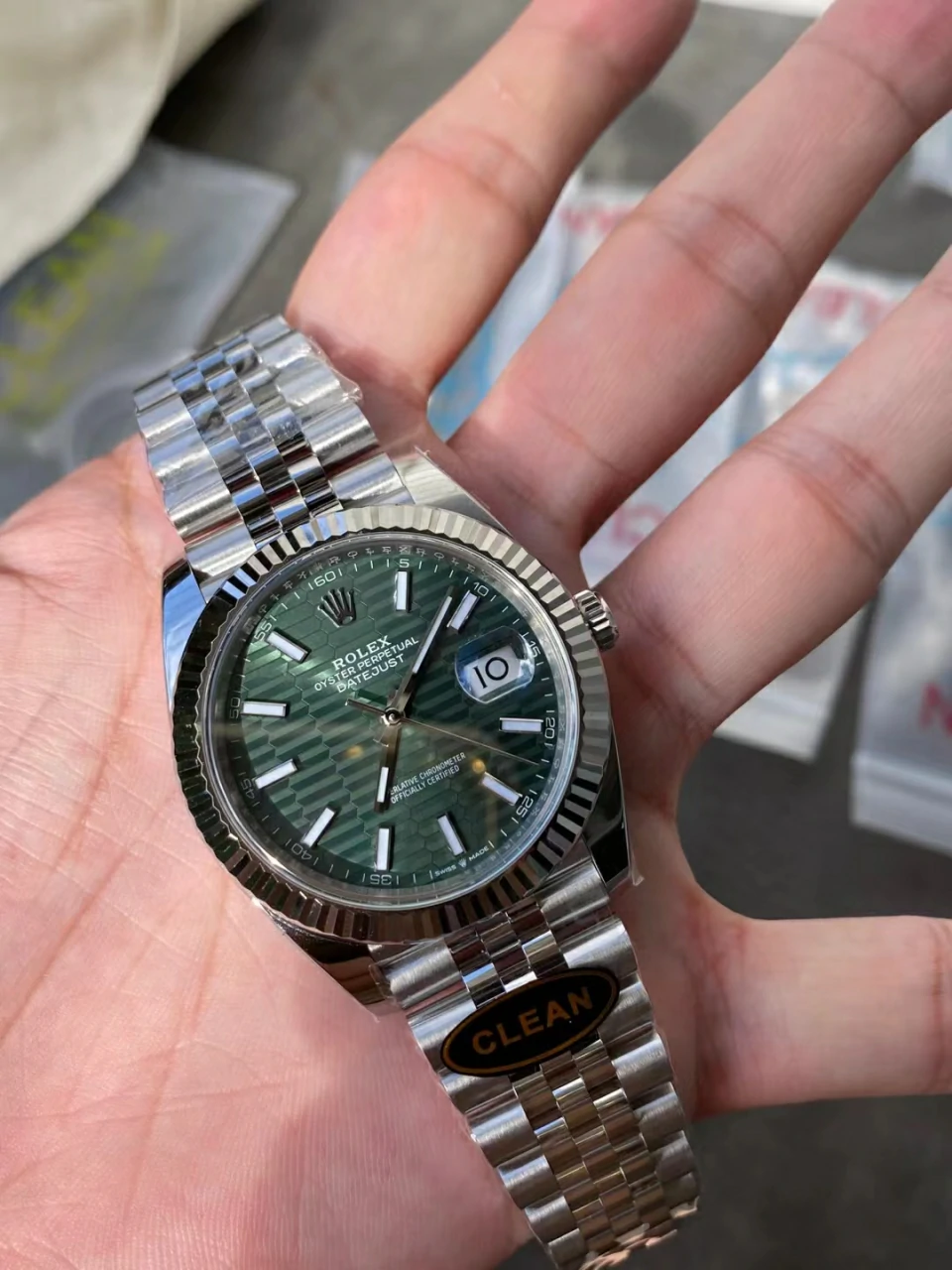 Clean格纹绿日志DateJust 41MM 126334 Green Fluted Dial Jubilee Bracelet