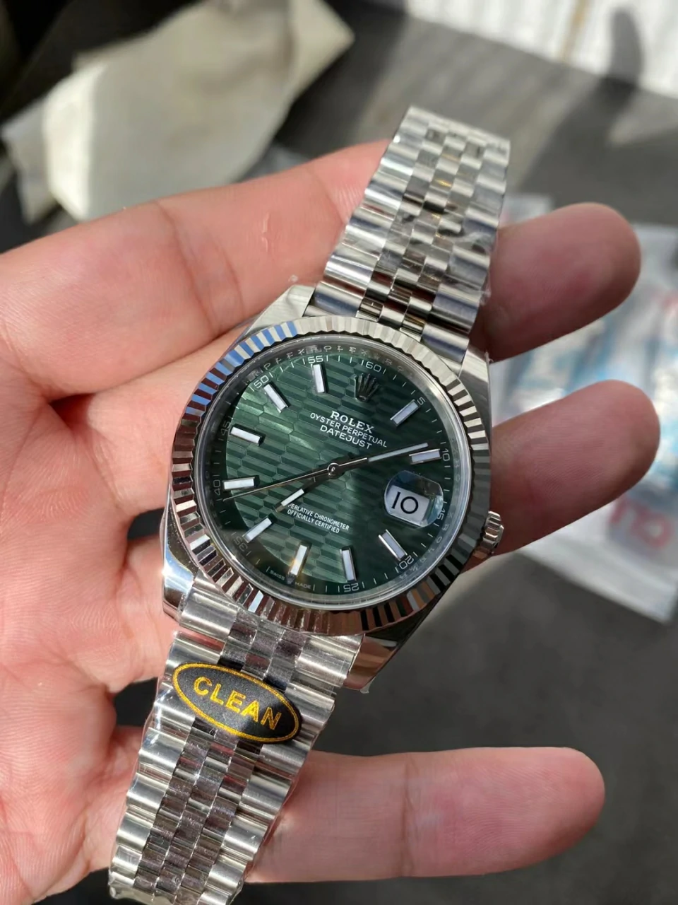 Clean格纹绿日志DateJust 41MM 126334 Green Fluted Dial Jubilee Bracelet