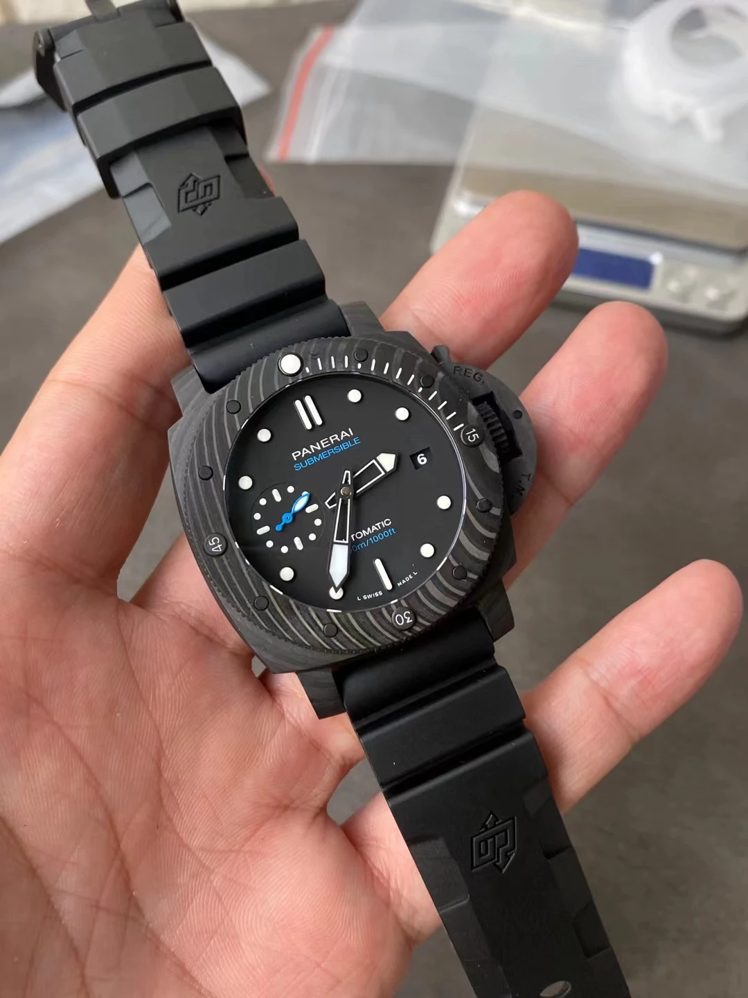 VSF沛纳海Luminor Submersible PAM2231 Carbotech 42mm Black Dial