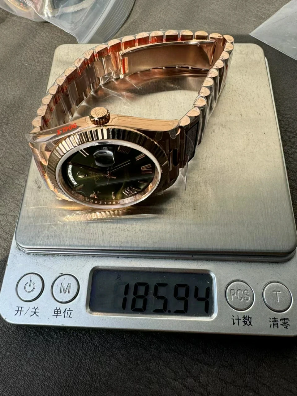 QF配重V5 Day Date 40mm RG 904L Steel Green Dial Bracelet A2836 Tungsten Heavy Version