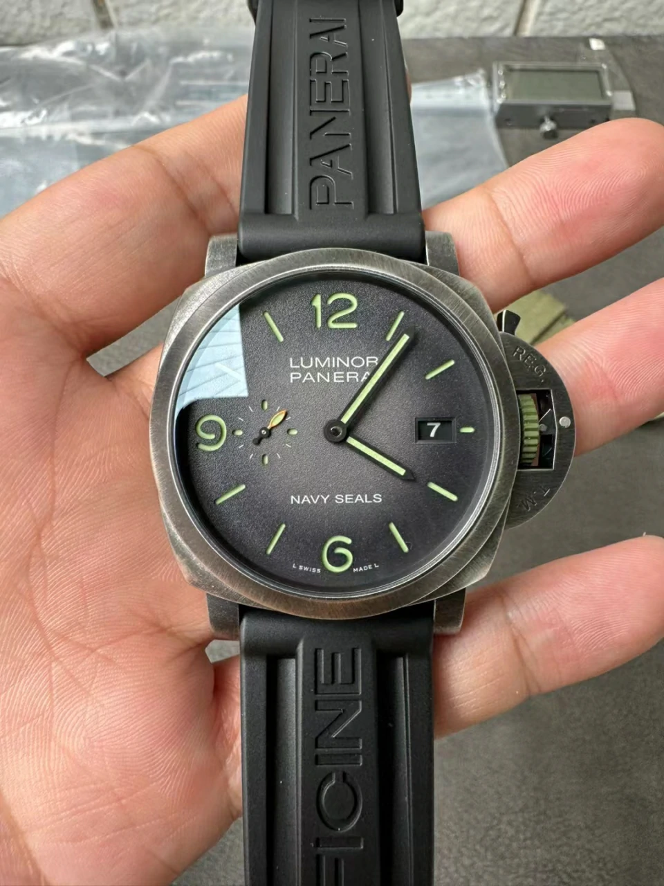 VSF沛纳海 PAM1412 Navy SEALs Iron Gray Dial  Rubber Strap