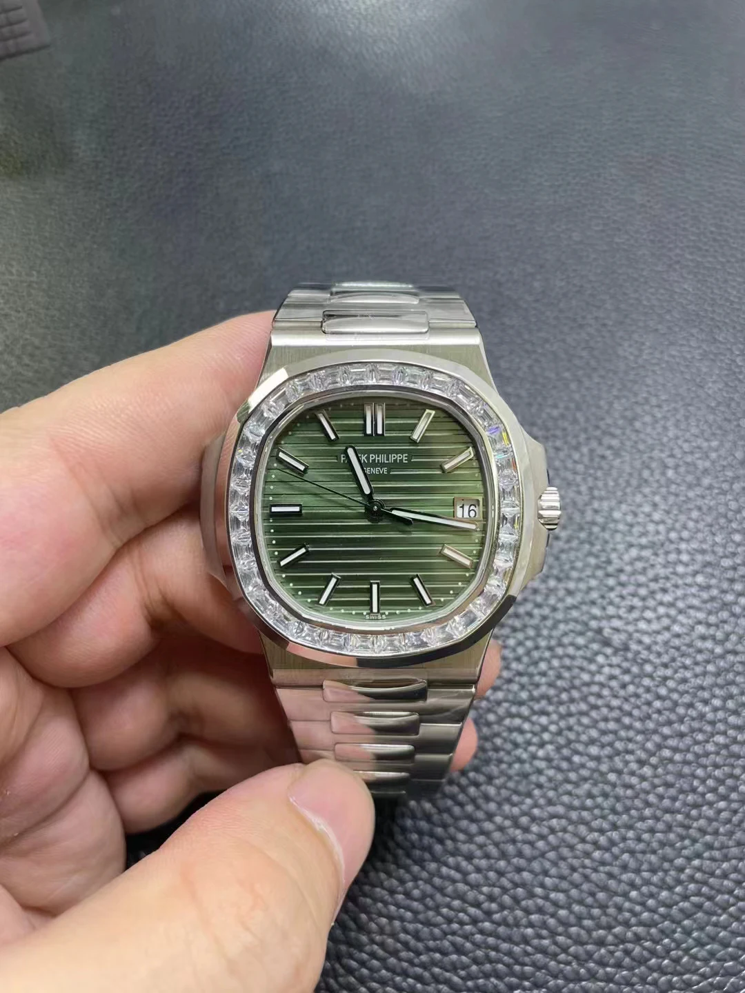 3KF 鹦鹉螺T钻杆 Nautilus 5711/1A Diamonds Bezel Green A330